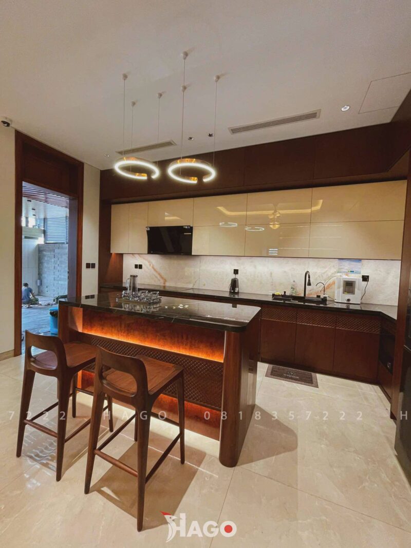 tu bep go huong da nam phi