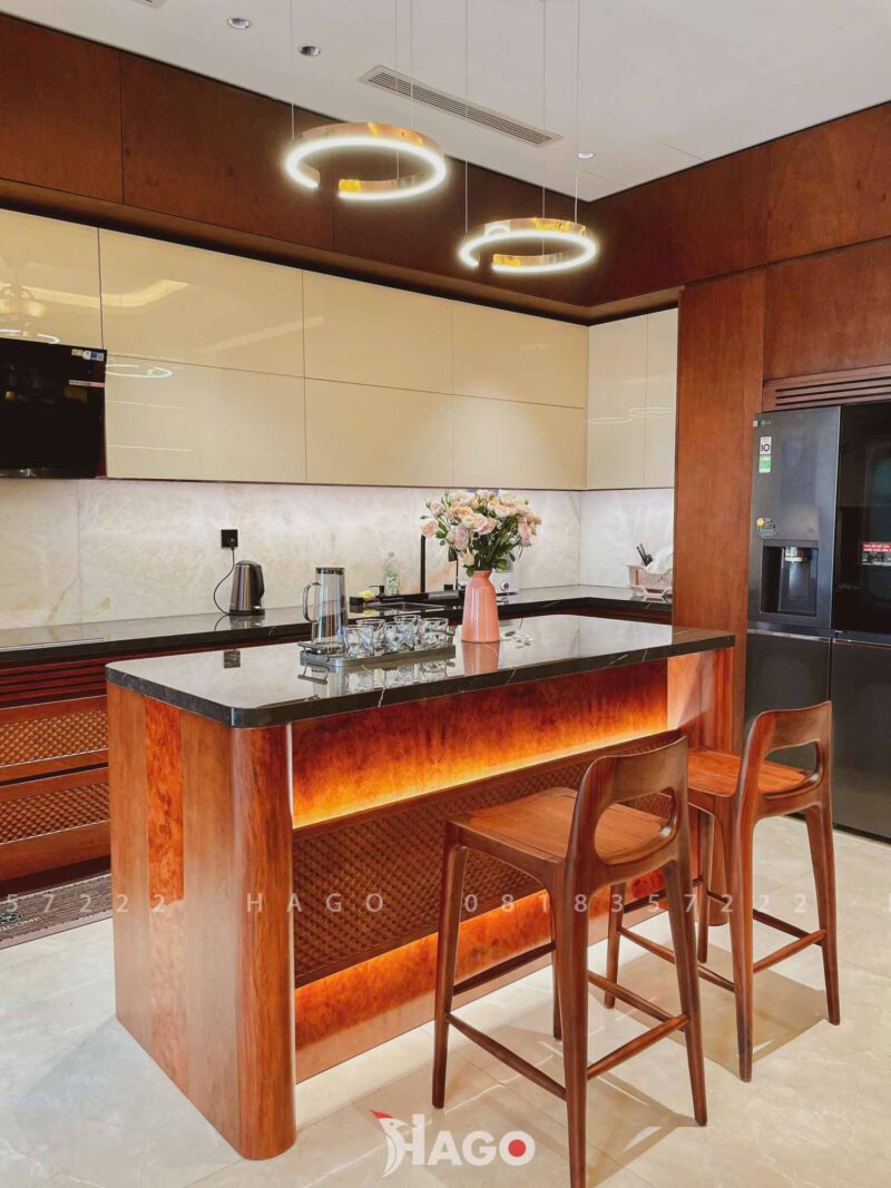 tu bep go huong da nam phi