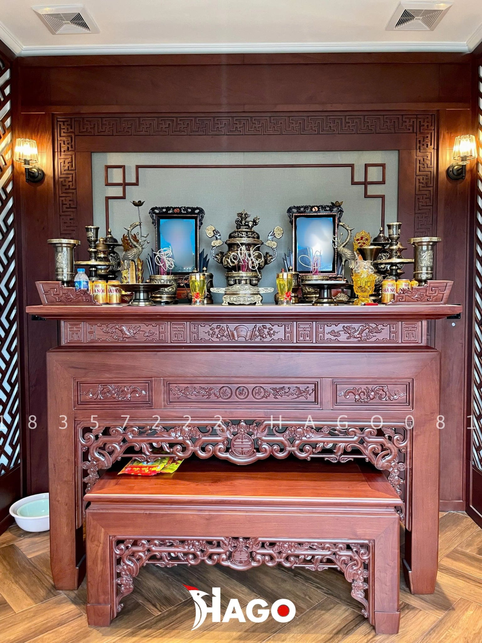 Alternative view of Bàn thờ gỗ tự nhiên đẹp